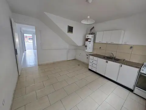 Depto Tipo Casa 3 ambientes con 1 baño
