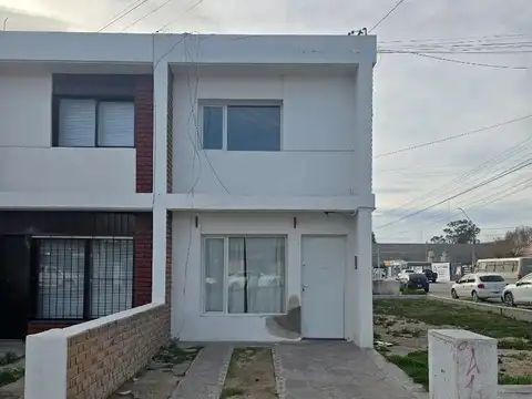 Av. Gales 600