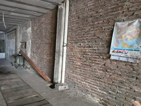 Galpón en alquiler en Luis Guillon
