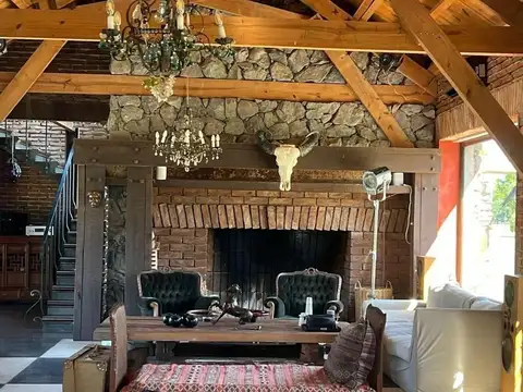 Casa en Venta con 1 cochera
