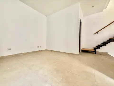 Depto Tipo Casa en Venta en Villa Devoto, USD 105.000
