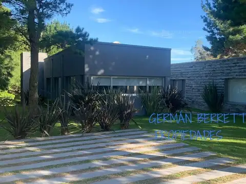 Casa Chalet  en Alq. Temporario en Pinamar, Costa Atlántica, Buenos Aires
