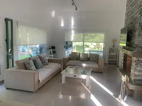 Casa Chalet  en Alq. Temporario en Pinamar, Costa Atlántica, Buenos Aires