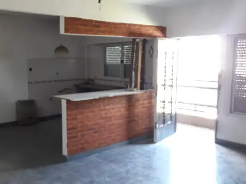 Departamento 4 ambientes con 1 baño