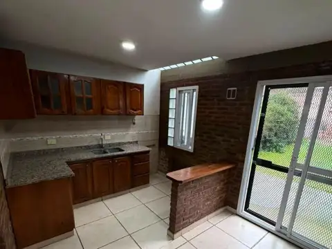 Depto Tipo Casa en Venta en Victoria, USD 120.000