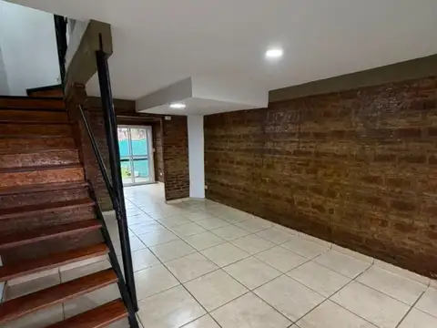 Depto Tipo Casa en Venta de 3 ambientes
