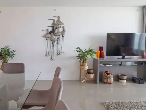 Departamento 4 ambientes con 3 baños