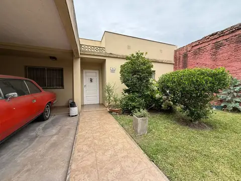 Casa en Venta con 1 cochera