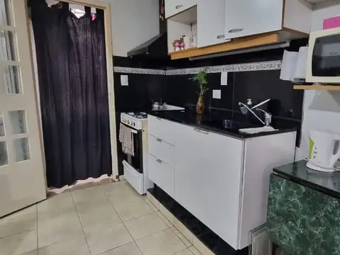 EN VENTA EN CASEROS DENTRO DE COMPLEJO CERRADO DEPARTAMENTO 4 AMBIENTES EN PLANTA BAJA - FICHA 9925