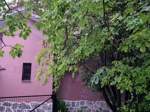 Casa 6 ambientes con 3 baños