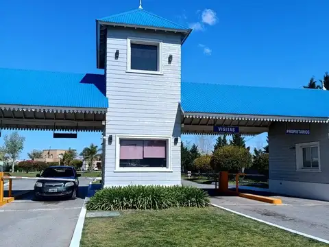 VENTA CASA 4 AMB BARRIO LAGUNA AZUL EZEIZA
