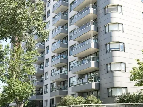 Excelente piso alto con vista al río full amenities