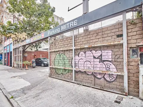 Venta Lote de 864m2 en Callao y Mitre con 15,4m de frente, en Balvanera.