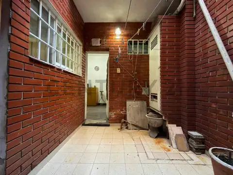 Departamento 5 ambientes con 1 baño