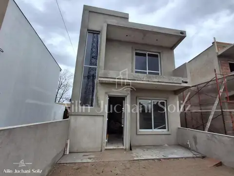 DUPLEX TRES AMBIENTES AL FRENTE MAR DEL TUYU