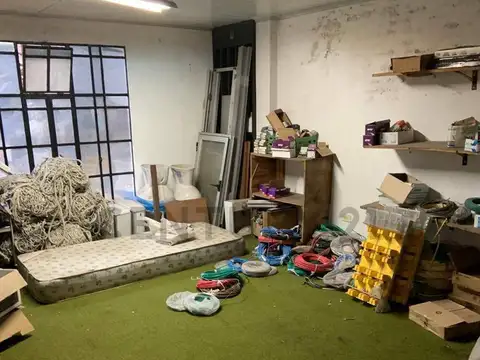 Galpon en Venta en Tolosa, USD 200.000