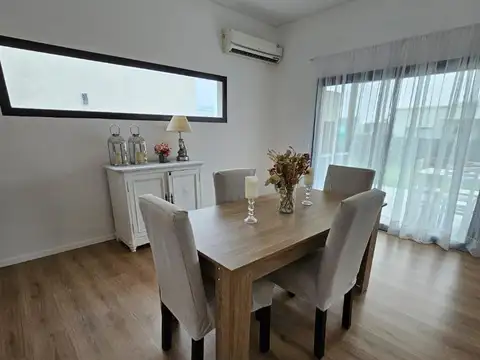 Casa en Venta en Santo Tomas, USD 190.000
