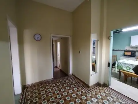 Casa 4 ambientes con 1 baño