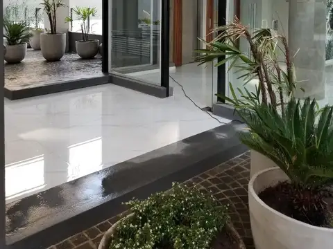 Avenida Juan Bautista Alberdi 800
