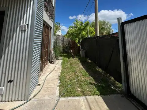 Casa 3 ambientes con 2 baños