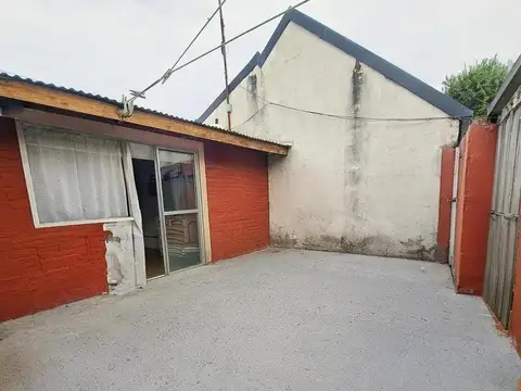 VENTA CASA 3 AMBIENTES EN B° CERRADO "LA FIACA" EN MORENO