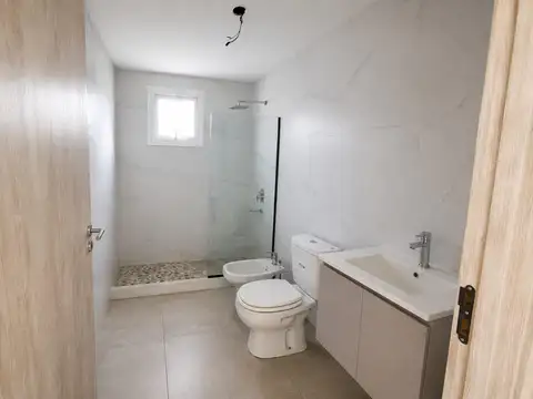 Departamento en Alquiler con 1 cocheras