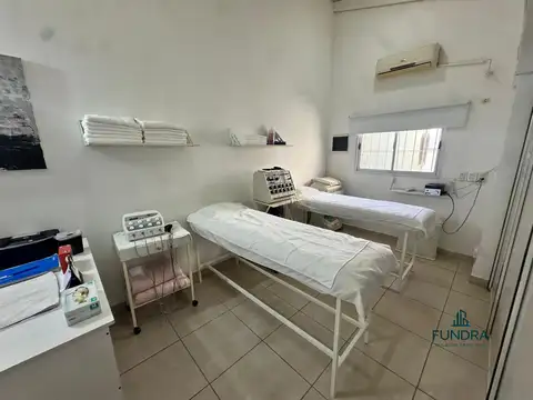 Local en Alquiler en Bernal, USD 3.000