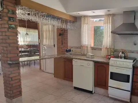 Casa en Venta en Campos De Alvarez, USD 365.000