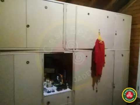 CASA - 2 DORMITORIOS - GARAGE -  PATIO - 1 y 1/2 cuadra de Av. Gral. Frías   APTO CRÉDITO  