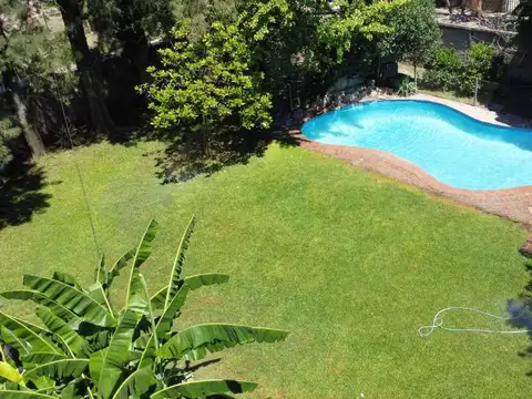 VENTA DE CASA QUINTA EN GARIN