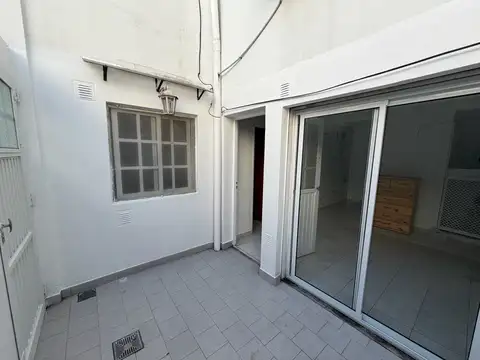 Depto Tipo Casa en Alquiler de 1 dormitorio