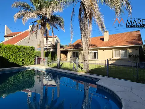 Casa en venta en Country Las Lajas