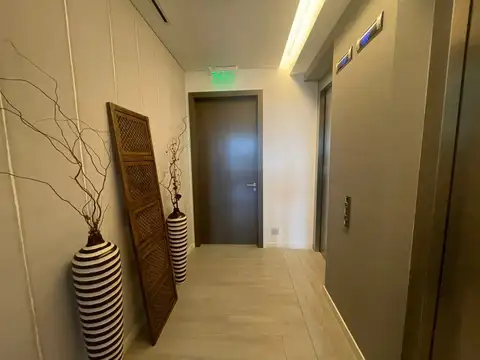 Departamento 6 ambientes con 3 baños