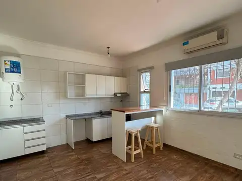 Desaguadero 4200, Piso PB