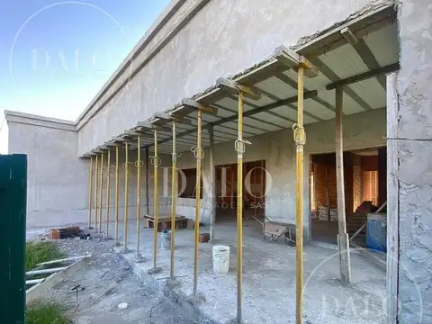 Casa en Venta en El Cantón, USD 245.000