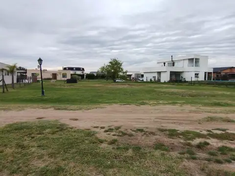 Terreno en Venta en La Pista, USD 49.000