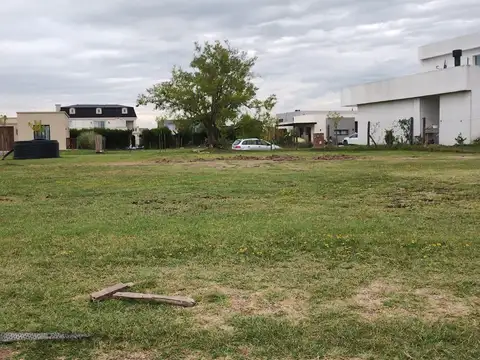 Terreno en Venta 22  mts Fondo