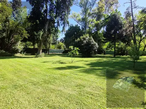 Terreno en Venta en Barrio Parque Leloir, USD 298.000