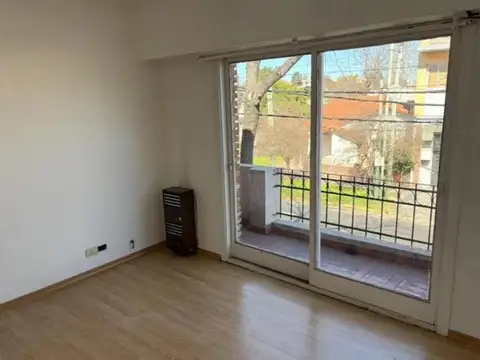 Departamento tipo ph 3 ambientes balcón al frente