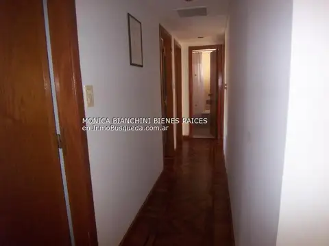 Departamento 6 ambientes con 3 baños