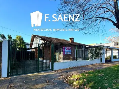 Casa en venta en José mármol apta a crédito