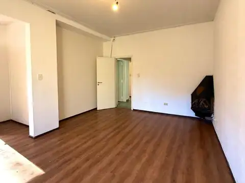 Casa en venta en José mármol apta a crédito