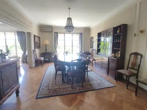 Departamento 6 ambientes con 5 baños