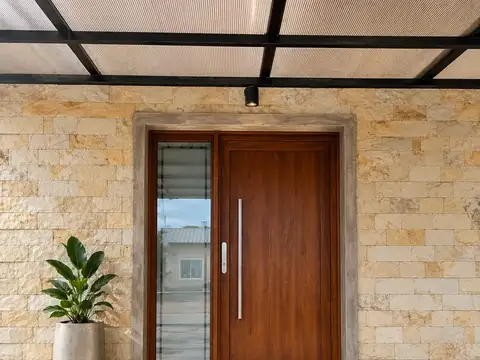 Venta Casa en La Zagala - Neuquén | Excelente Propiedad en Una Planta