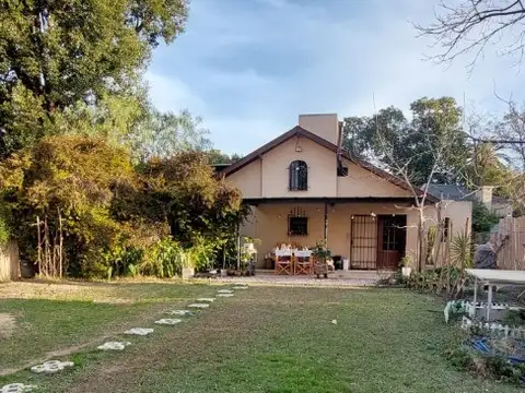 Casa en venta barrio cerrado con porton
