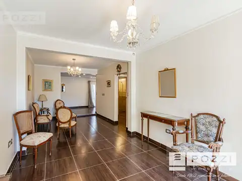 Casa 5 ambientes con 2 baños