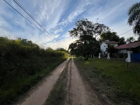 La Colmena S/N (Ruta 1 Km 8) San Jose del Rincon, Santa Fe
