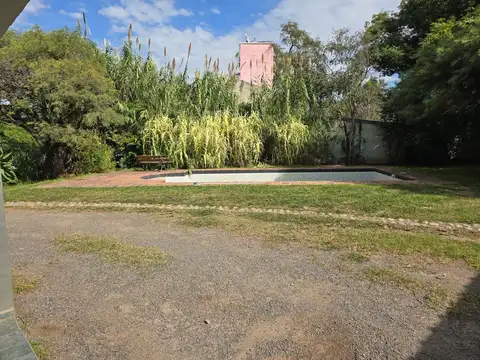 Casa en Venta con 6 cocheras