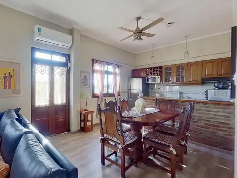 CASA MULTIFAMILIAR 7 AMB. VENTA VALENTIN ALSINA