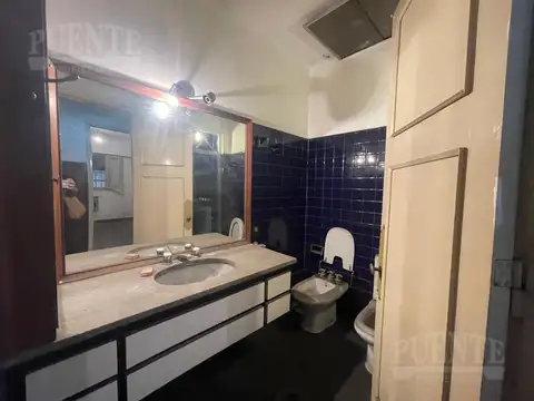 Hipolito Yrigoyen al 5500